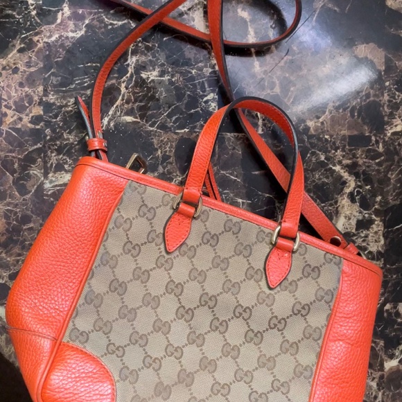 Authentic Gucci Crossbody Bag - Picture 3 of 5